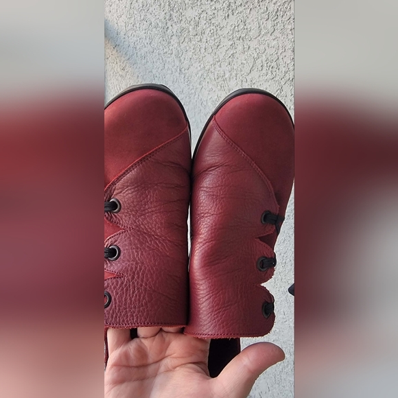 Arche Women's Bordeaux Leather Moccasins - Picture 8 of 12